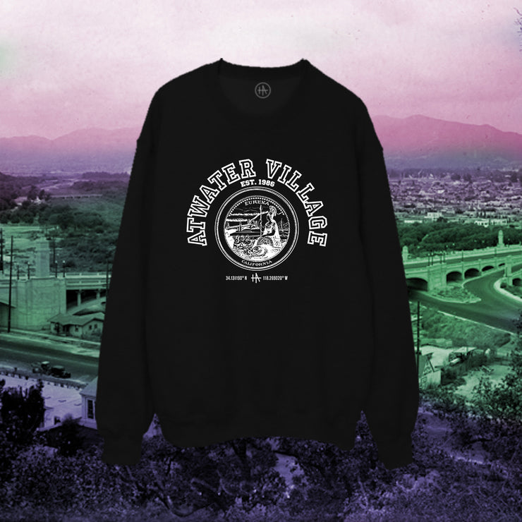 Los Angeles Atwater Village pullover crew neck in white on black - classic vintage style